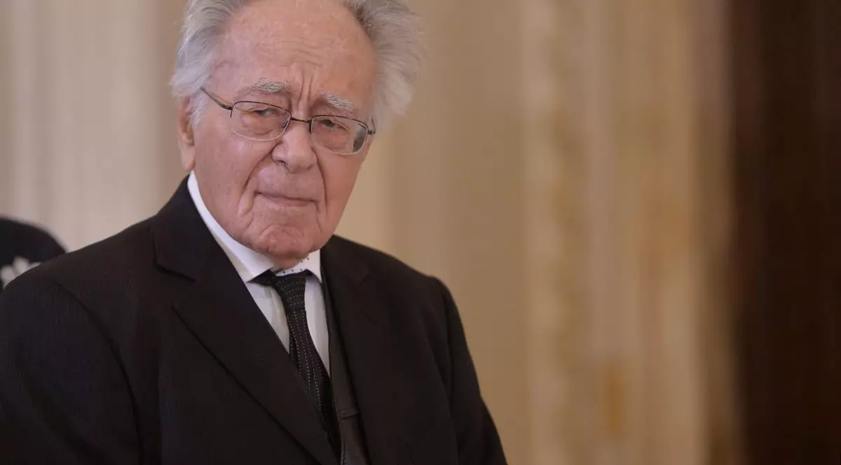 Mihai Șora, amenințat cu procese de Dan Voiculescu după o postare pe Facebook