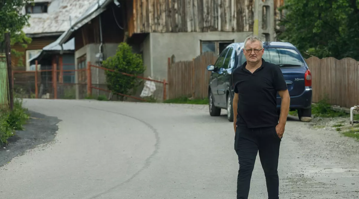 Bogdan Davidescu, primar ales în Șotrile. Foto: Vlad Chirea / Libertatea