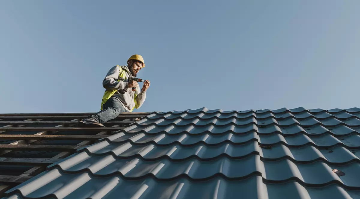 (Publicitate) Află care este cea mai bună firmă în reparatii acoperisuri. Află în cine merită să te încrezi