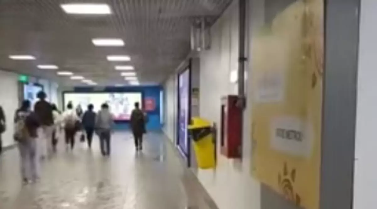 Pasajul de la Piaţa Sudului, inundat după ploaia torenţială din Bucureşti