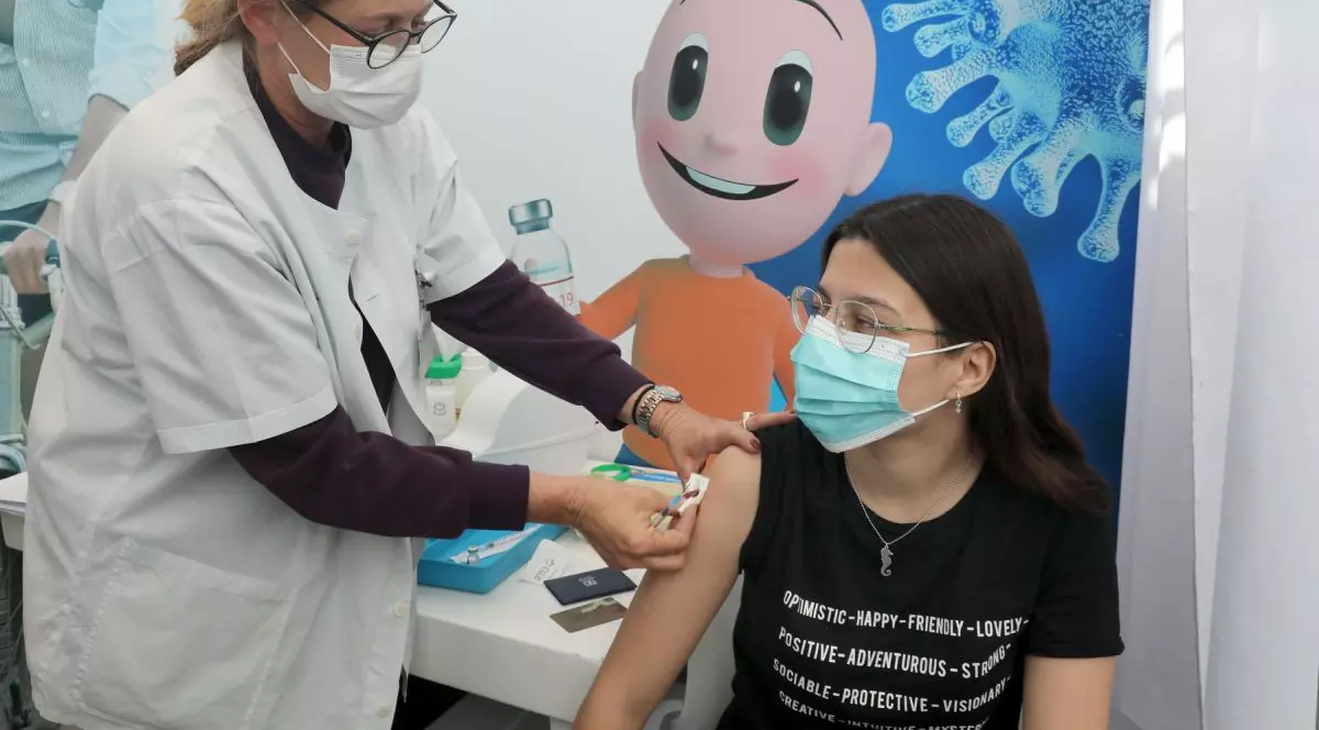 O adolescentă din Israel și-a dat în judecată mama pentru a se putea vaccina anti-COVID