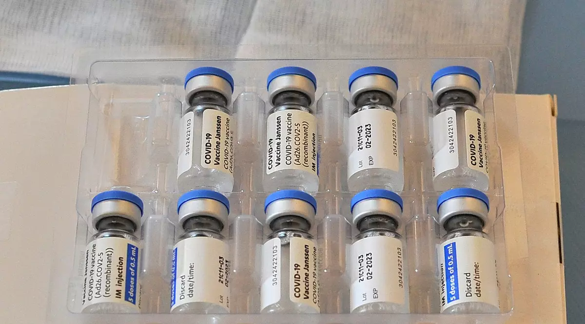 O nouă tranșă de 792.000 de doze de vaccin Johnson & Johnson ajunge miercuri în România