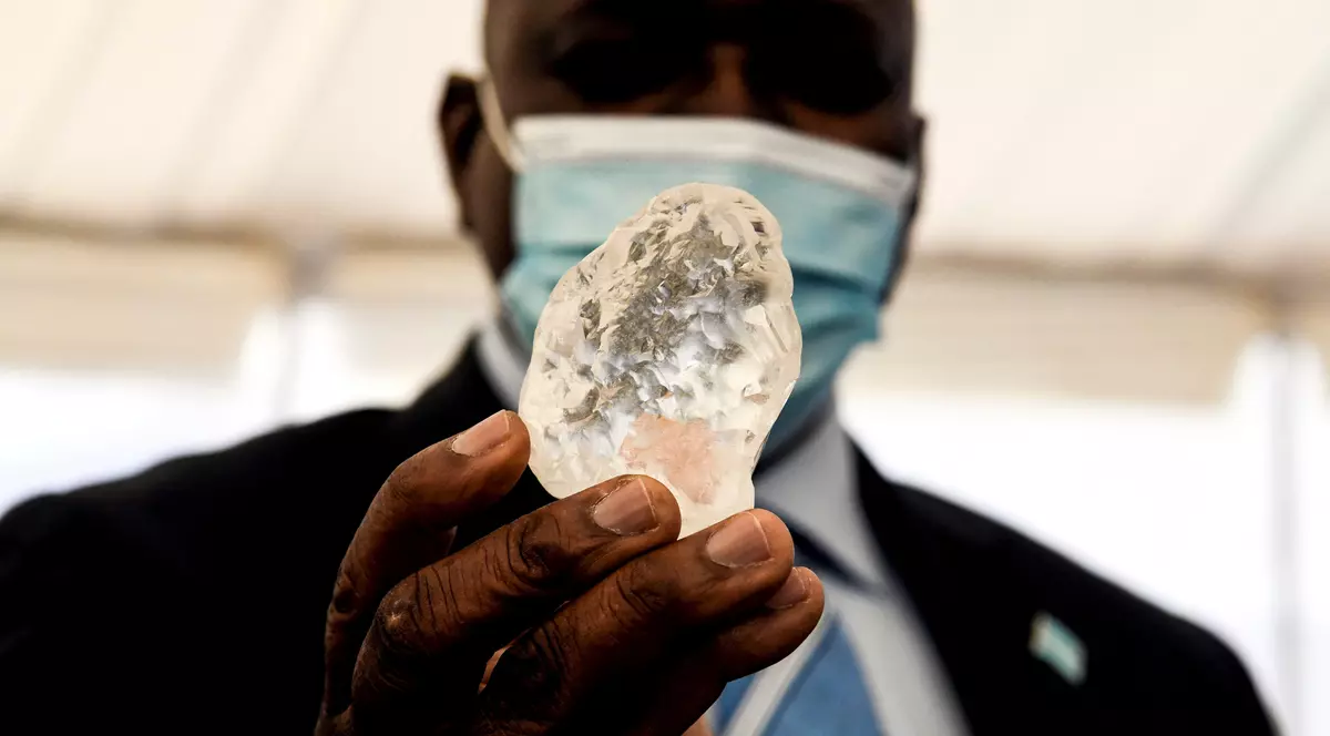 Diamant de peste 1.000 de carate descoperit în Botswana. Este al treilea cel mai mare din lume