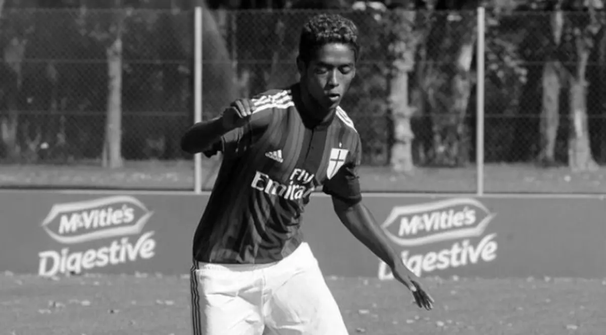 Un fost fotbalist de la AC Milan s-a sinucis din cauza rasismului. „Simt privirile dezgustate și pline de prejudecăți”