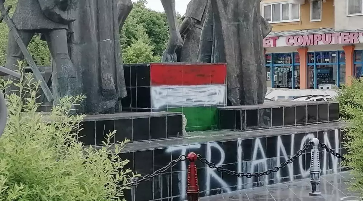 Statuia lui Mihai Viteazul, vandalizată la Sfântu Gheorghe, de Ziua Trianonului