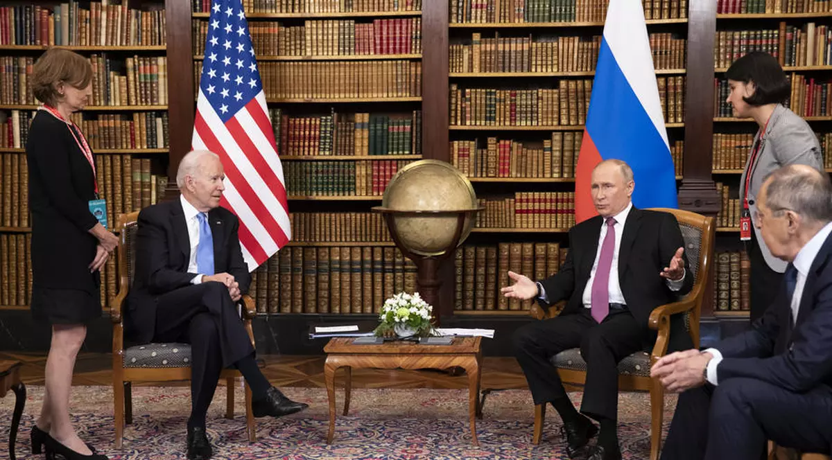 Summitul Biden-Putin s-a încheiat „fără ostilitate” și „fără amenințări”, dar într-un dezacord aproape total