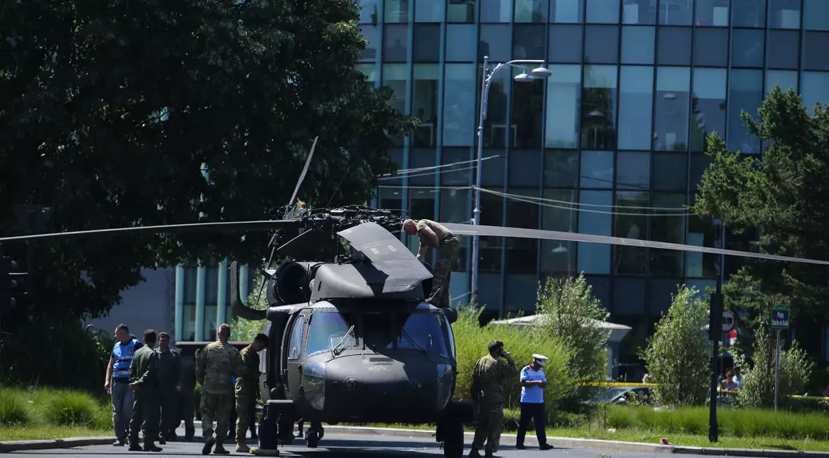 Elicopter București foto: Dumitru Angelescu