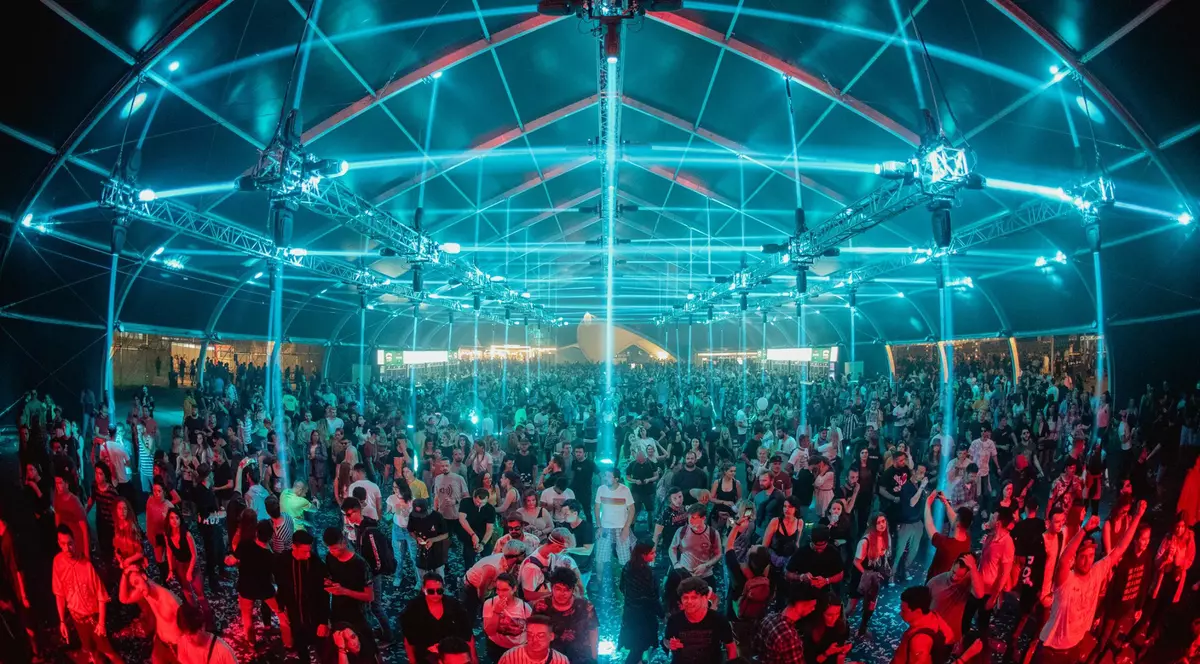 Ce artiști vin la Electric Castle Special. Vor fi 10 zile de muzică live