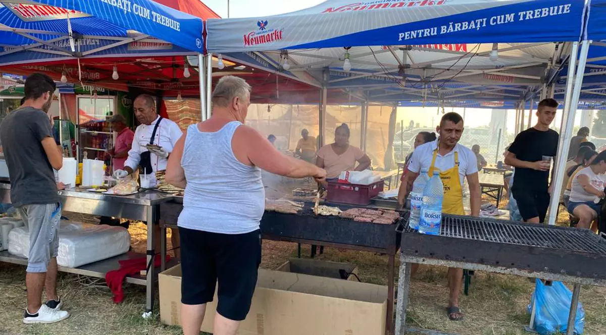 Sărbătoare în comuna natală a lui Liviu Dragnea, la trei zile după eliberarea fostului șef al PSD. „Așa s-a nimerit. A băut lumea de două ori”