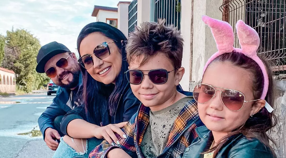 Imagini rare cu bona filipineză angajată de Andra și Cătălin Măruță. Ce relație are Rona cu David și Eva