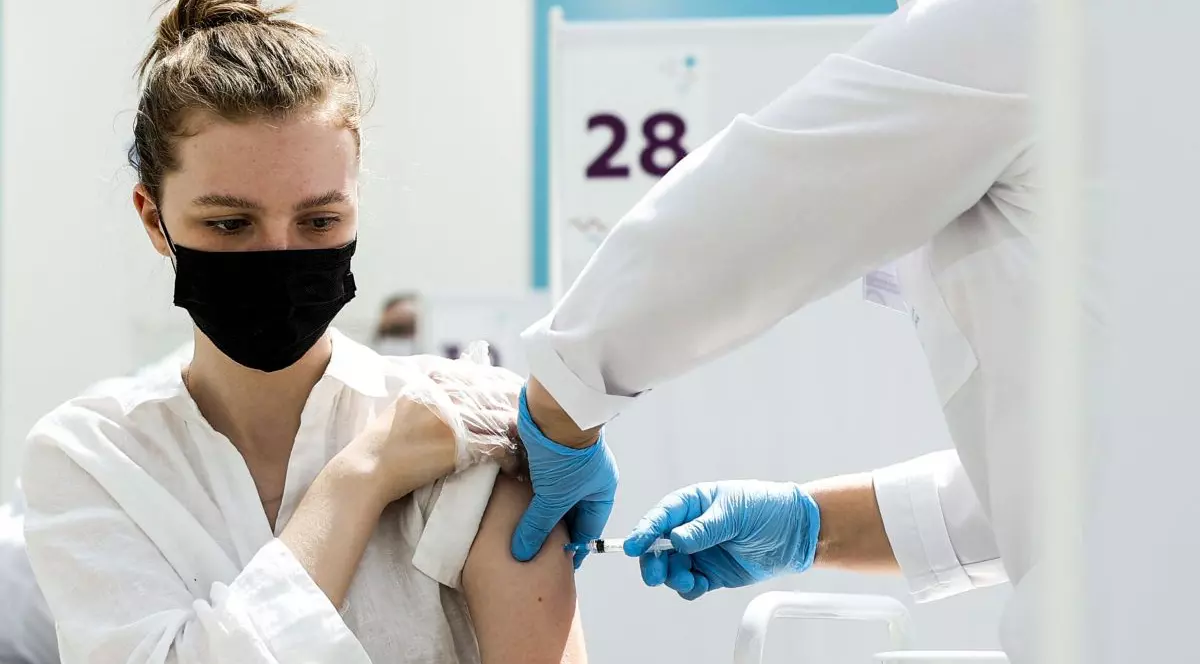Cum explică Comitetul de Vaccinare creșterea procentului de infectare în rândul celor imunizați