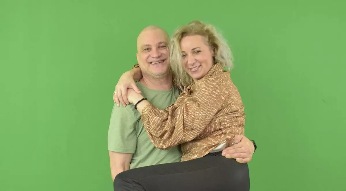 Artistul Mihai Onilă și-a cerut iubita de soție, după ce a trecut printr-un divorț dificil