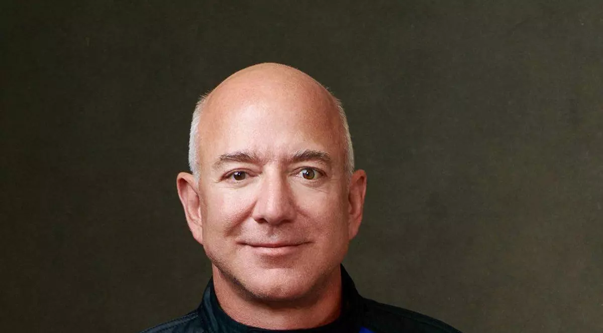 Viziunea lui Jeff Bezos pentru viitor: „Mulți oameni se vor naște în spațiu”