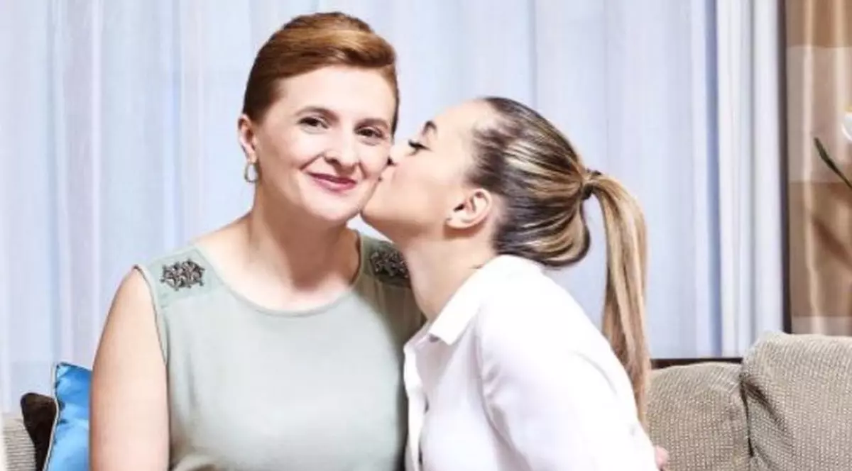 Mesajul Larisei Iordache, la o săptămână de la moartea mamei. „Un milion de cuvinte nu te-ar putea aduce înapoi”