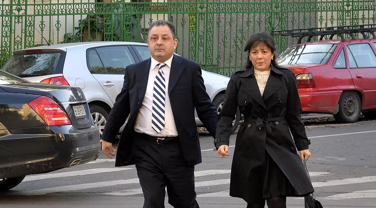 SURSE: Oana Mizil îl acuză pe Vanghelie că a agresat-o. Ordin de protecție provizoriu emis de poliție. Ce spune Vanghelie