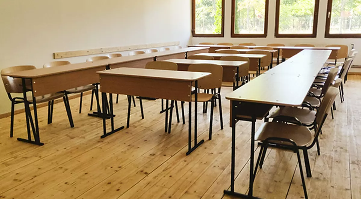 (Publicitate) Mobilierul școlar potrivit pentru procesul de învățare