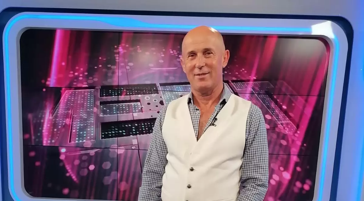Imagini rare din vila de lux a lui Mugur Mihăescu, cea cu iarbă pe acoperiș. „Nu m-am îmbogățit peste noapte”