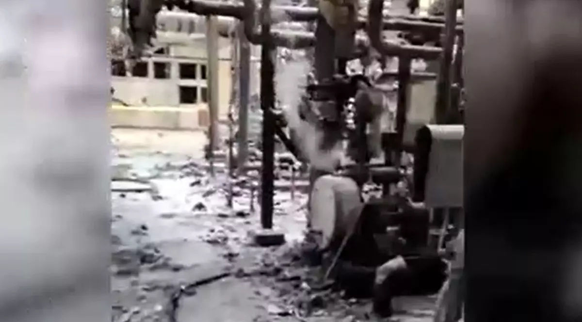 Primele imagini din interiorul combinatului  Azomureș, după explozia urmată de incendiu