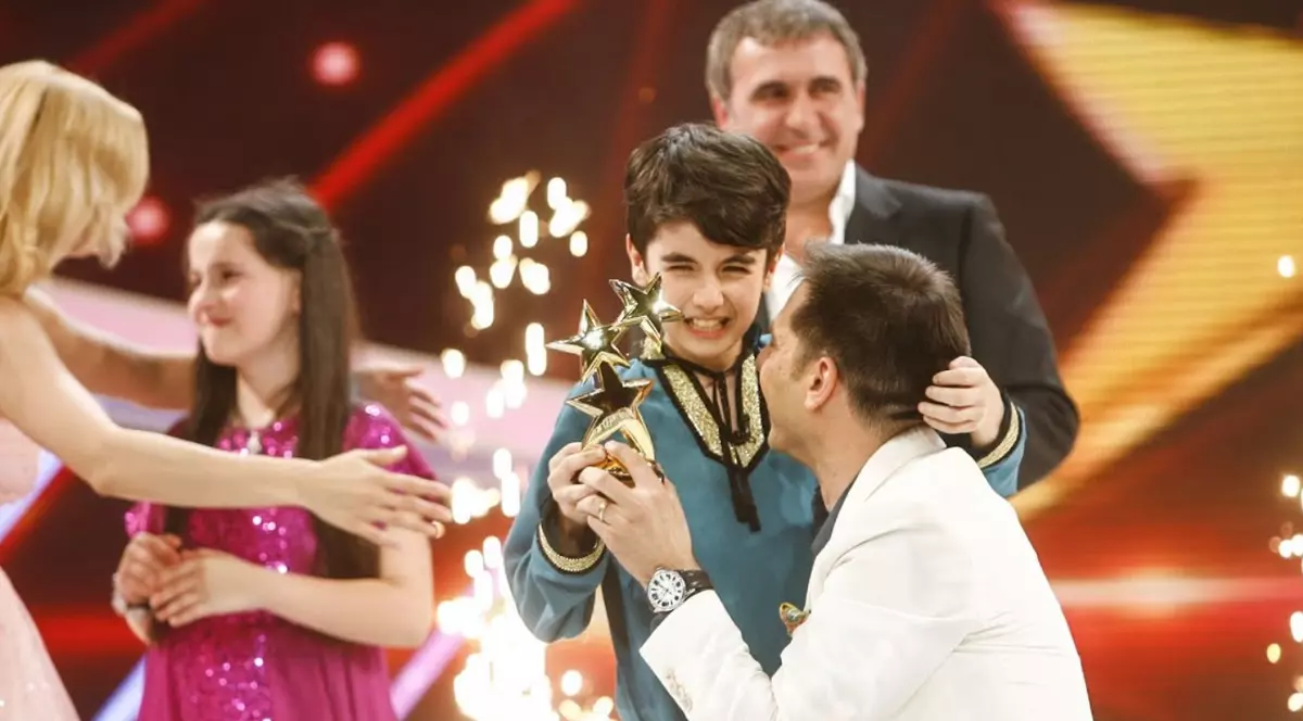 Omar Arnaout se căsătorește. Primul câștigător „Next Star” are 20 de ani. „Eu sunt musulman”