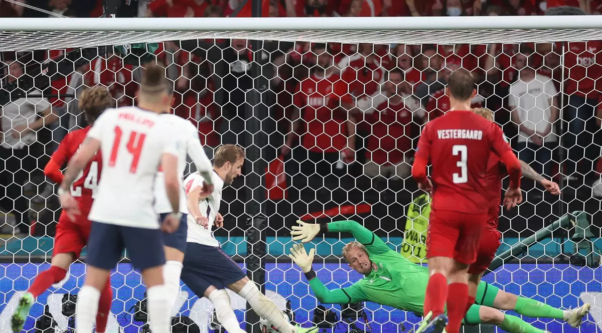 UEFA a deschis o investigație după penalty-ul controversat din partida Anglia -Danemarca