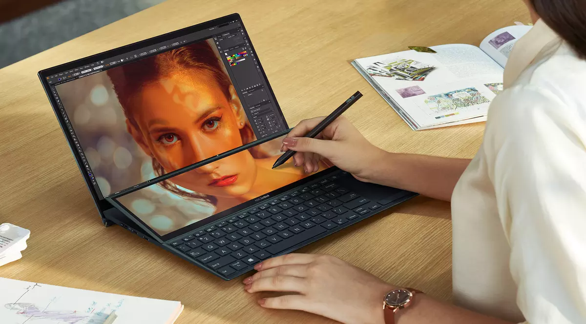 (Publicitate) Concurs 10 ani de ZenBook: sărbătorește inovația împreună cu ASUS