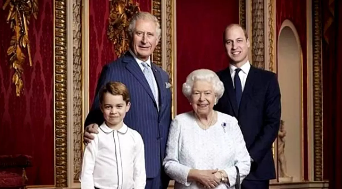 Prințul George a împlinit 8 ani. Fotografia lui aniversară a fost făcută de Kate Middleton