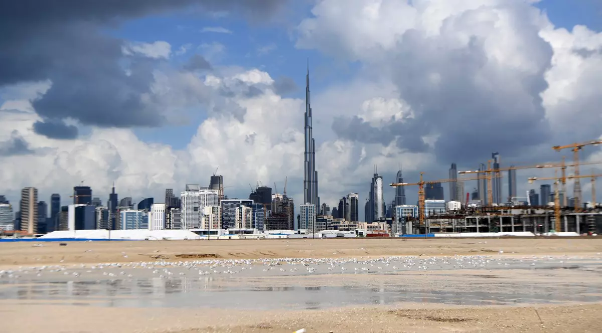 Ploi artificiale în Emiratele Arabe Unite, pentru a domoli temperaturile ridicate