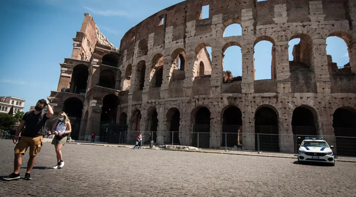 Noi restricții în Italia, din 5 august. Accesul în baruri și restaurante, numai cu certificatul verde