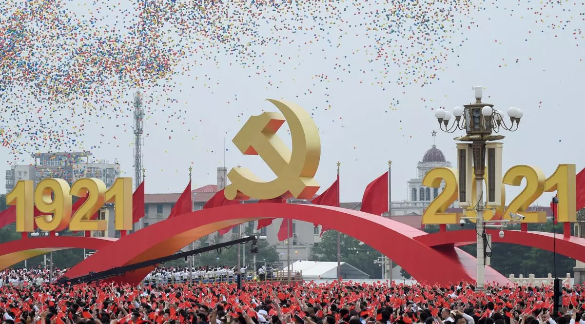 Pompă și propagandă la centenarul Partidului Comunist din China: Xi Jinping lansează un avertisment dur pentru adversarii Beijingului