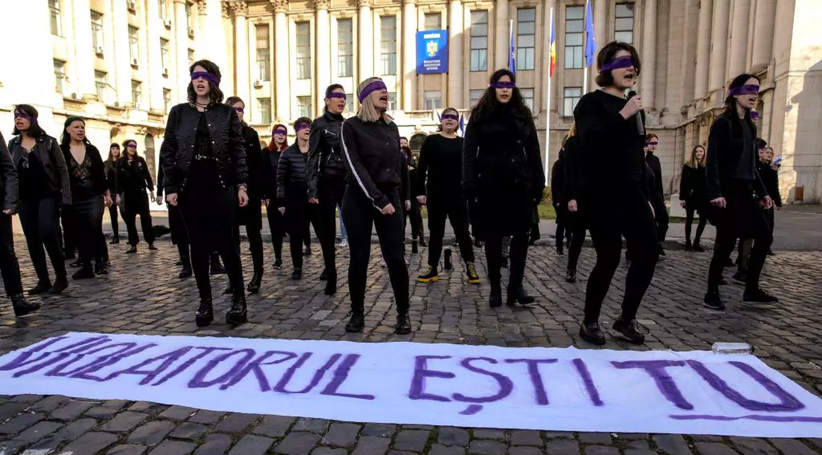 Câte sancțiuni s-au dat în ultimii trei ani pentru hărțuire stradală. „Nu este flirt și nici compliment”
