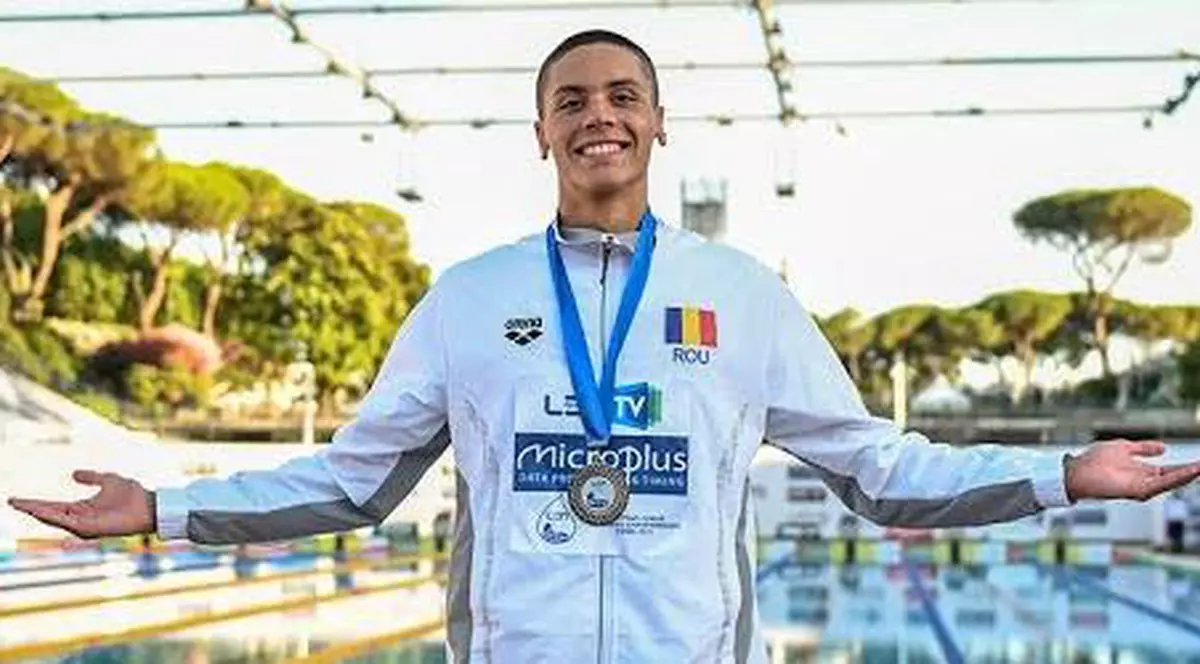 Cine este David Popovici, înotătorul român care a bătut două recorduri mondiale în două zile, la Europene de juniori