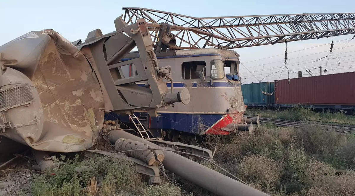 Mecanicul care a provocat accidentul feroviar de la Fetești a fost reținut pentru 24 de ore