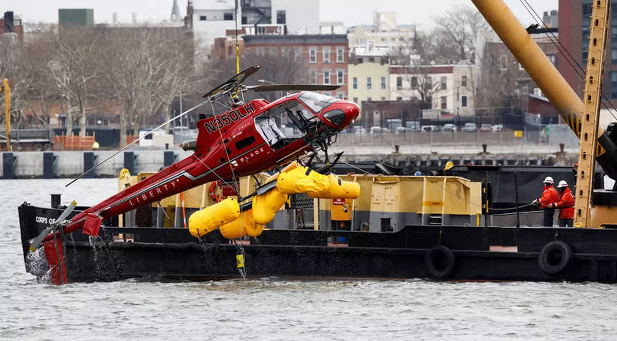 Alte incidente cu elicoptere care au aterizat de urgență în orașe din lume. Cum s-au încheiat