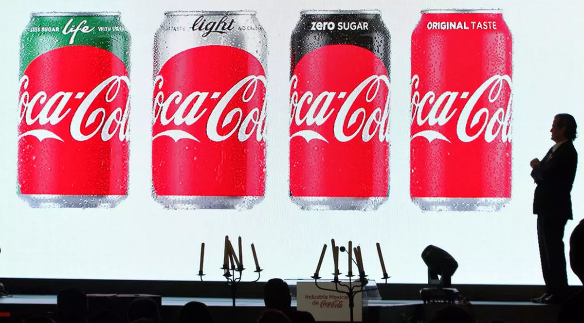 Coca-Cola modifică rețeta uneia dintre cele mai populare băuturi