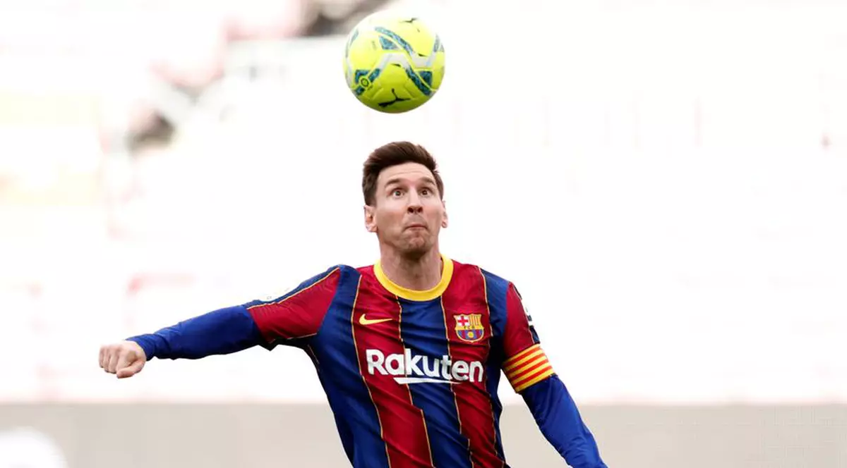 Lionel Messi este de acord să rămână la FC Barcelona pe un salariul redus la jumătate