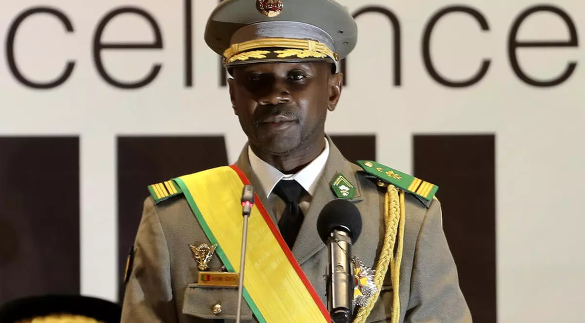 Preşedintele interimar al statului Mali, ținta unei tentative de asasinat într-o moschee