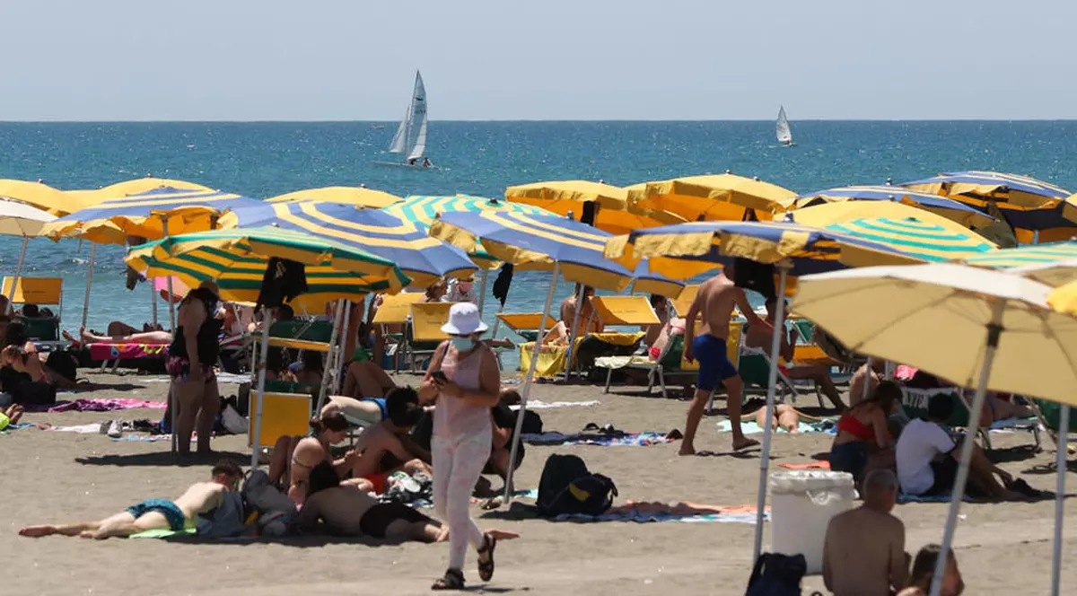 Călătorii au fost, vara trecută, principalul declanșator al celui de-al doilea val de COVID din Europa. Se va repeta scenariul?