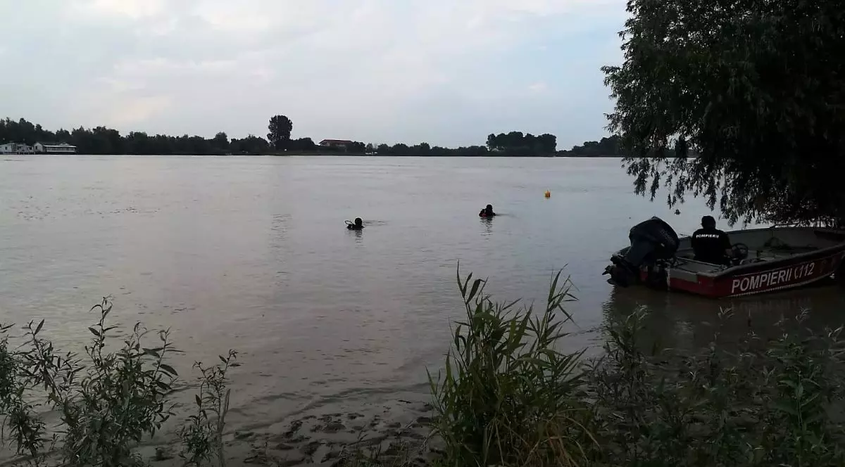 Tânărul de 15 ani, dat dispărut după ce a vrut să se scalde în Dunăre, în Tulcea, a fost găsit decedat