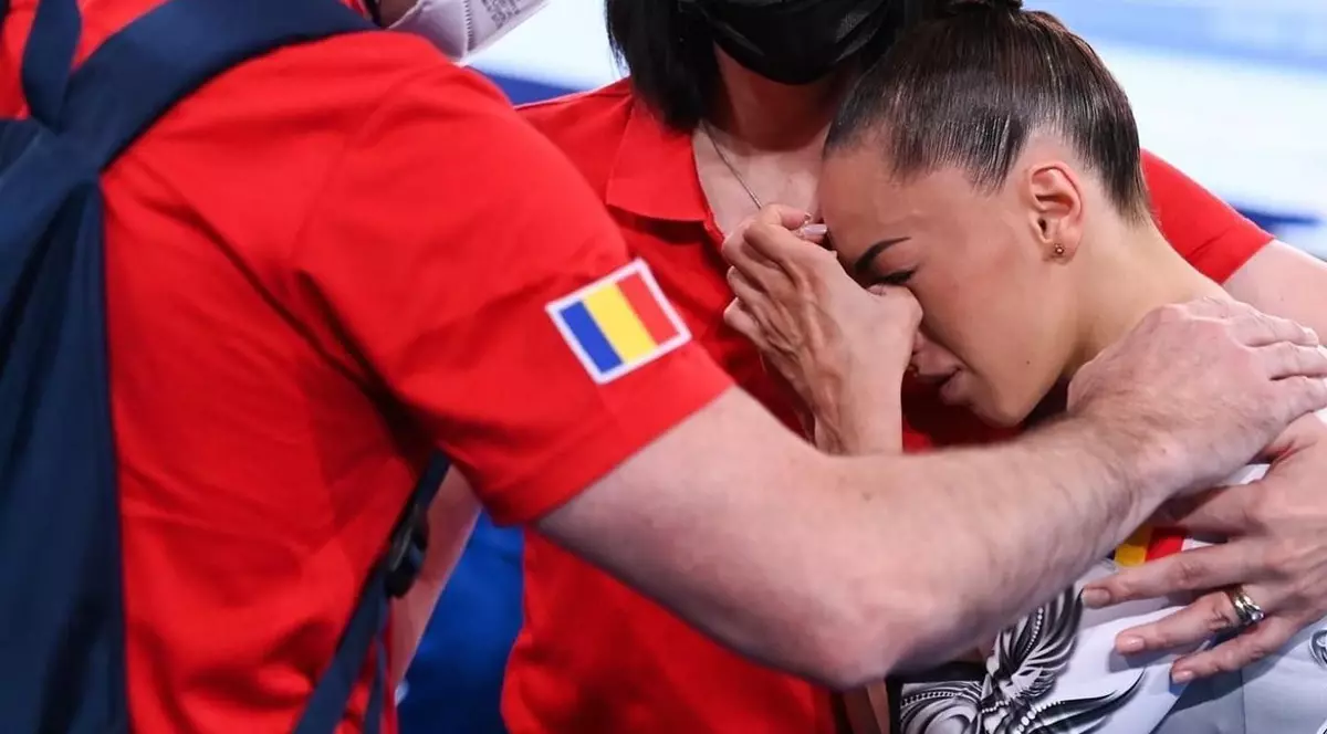 Drama Larisei Iordache la Jocurile Olimpice. Ce risca sportiva dacă intra în concurs, în finala de la bârnă
