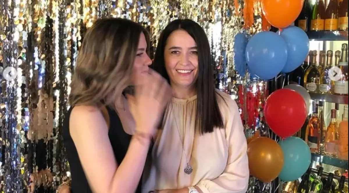 Cum au fost surprinse Amalia Năstase și Alessia, fiica cea mare, la Paris. Acolo va studia tânăra