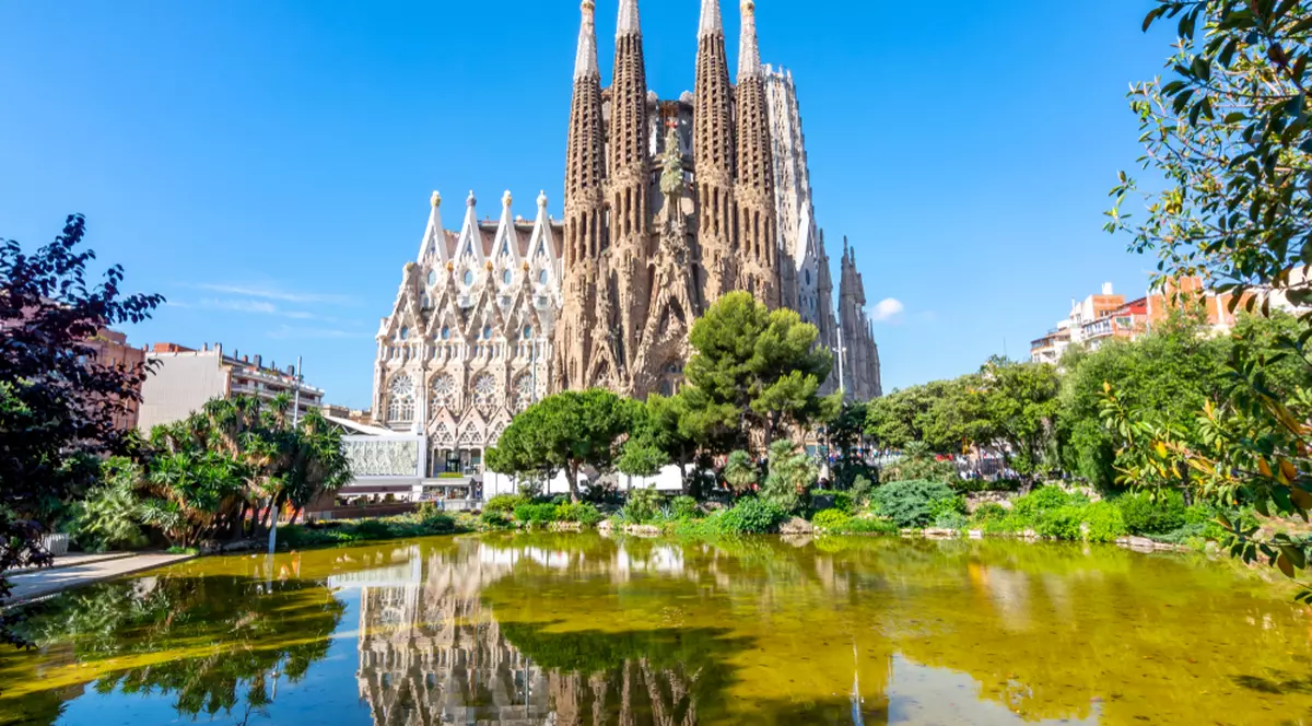 Catedrala Sagrada Familia din Barcelona