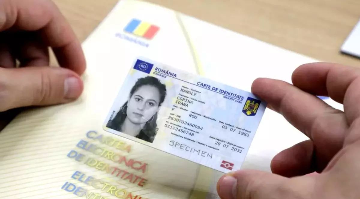 AUR cere MAI ca noile cărți electronice de identitate să conțină sexul persoanei și tricolorul românesc