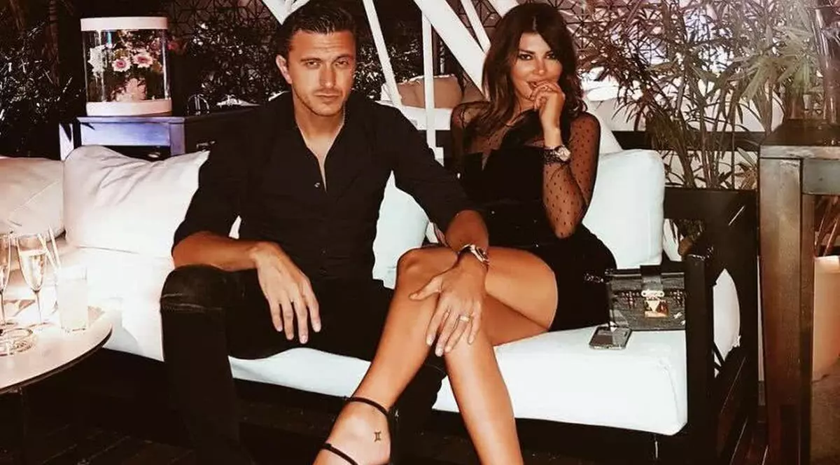 Condamnat în România, Dragoș Săvulescu a fost reținut în Mykonos, după ce soția lui a postat imagini cu ei pe rețelele de socializare