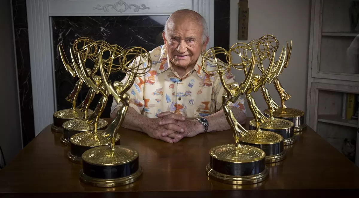 Celebrul actor Ed Asner, câștigător a șapte premii Emmy, a murit