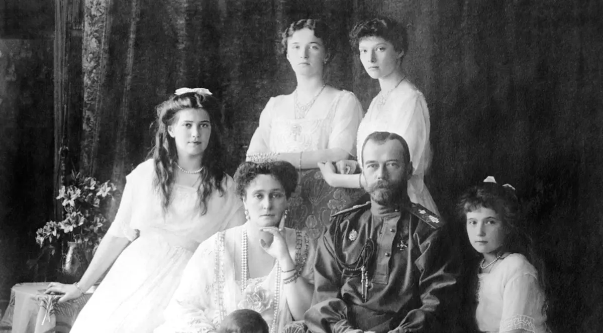 Țarul Nicolae al II-lea al Rusiei și familia sa, anul 1914