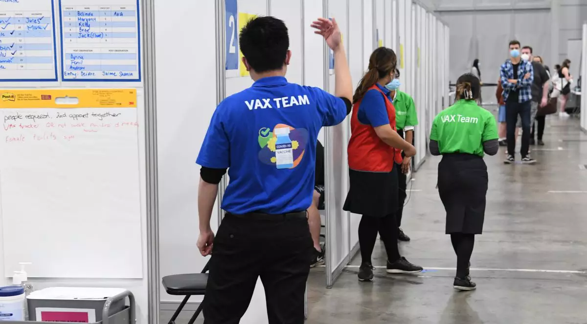 Taxarea masivă a câștigurilor acumulate de miliardari în pandemie, soluția Oxfam pentru vaccinarea întregii omeniri