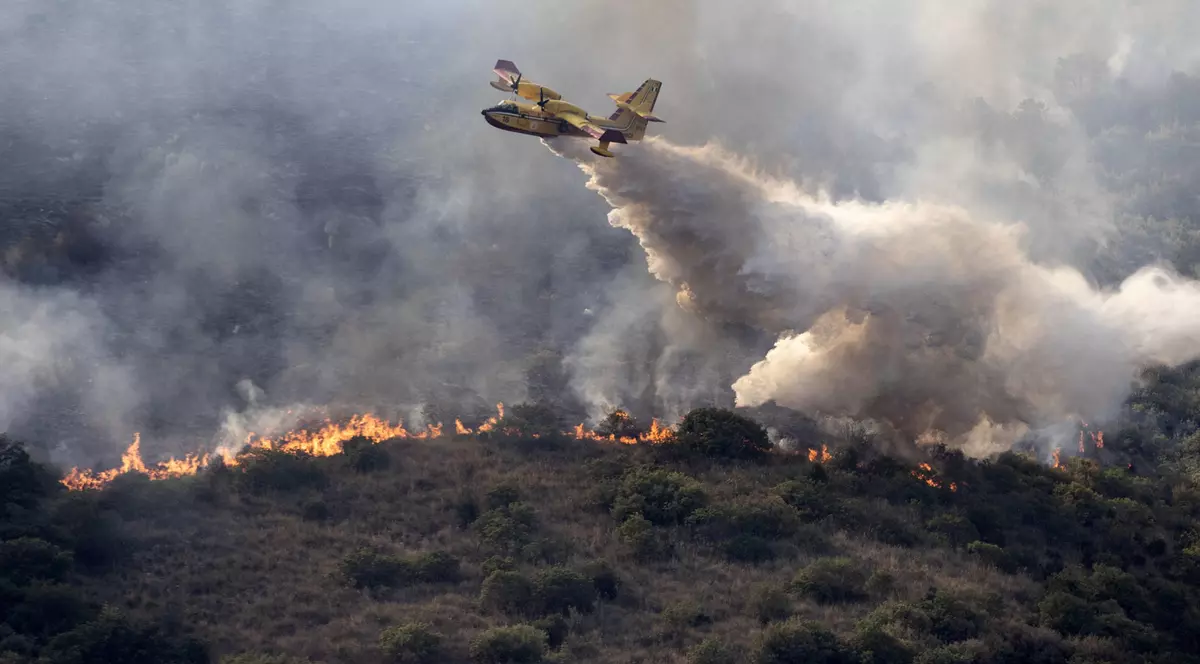 Un avion rusesc pentru stingerea incendiilor, cu 8 persoane la bord, s-a prăbușit în Turcia. Nu sunt supraviețuitori