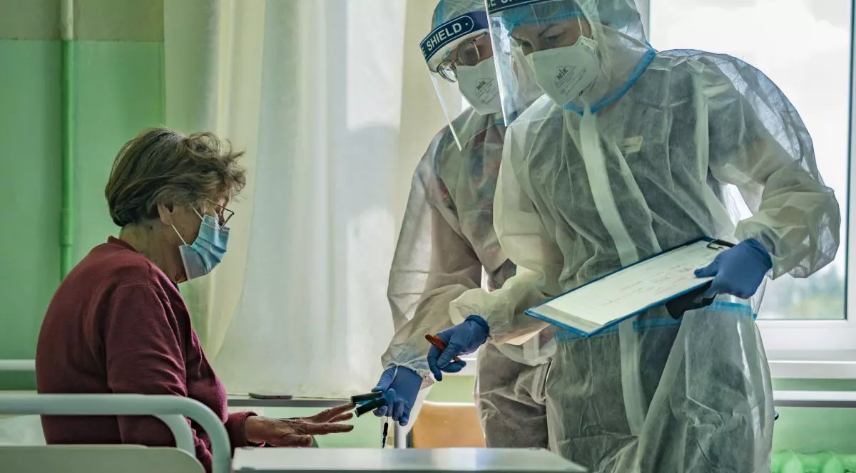 Ministrul Sănătății: Din ce în ce mai mulți pacienți care apar vaccinați recunosc că nu s-au vaccinat, după ce ajung la spital cu COVID