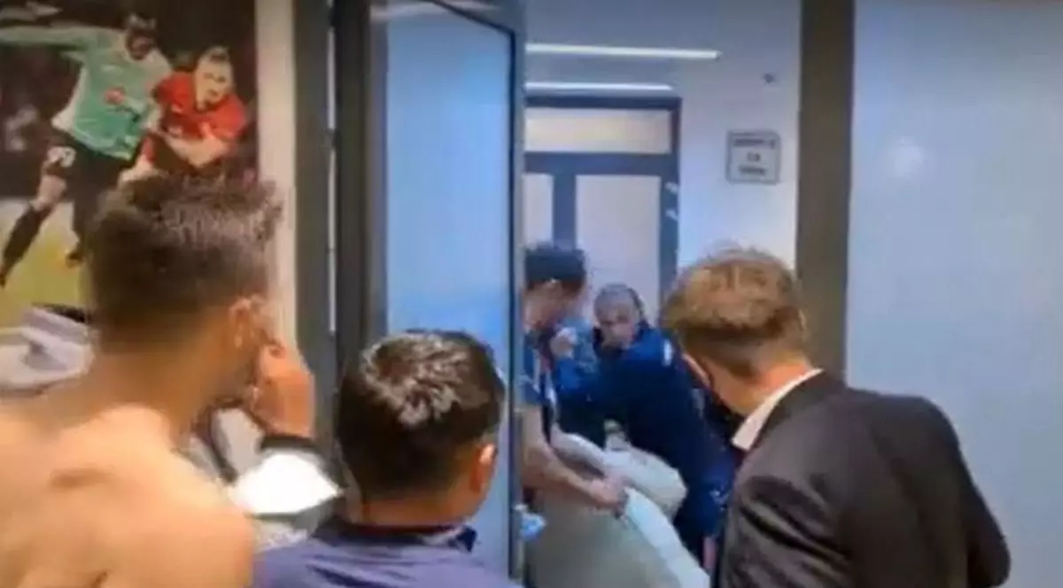 CFR Cluj, reacție oficială, după bătaia de la vestiare: „Astfel de incidente nu ne caracterizează”