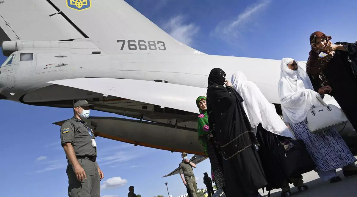 O operațiune îndrăzneață a militarilor ucraineni din Kabul a reușit acolo unde SUA și Canada au eșuat: „Au inimi mari”